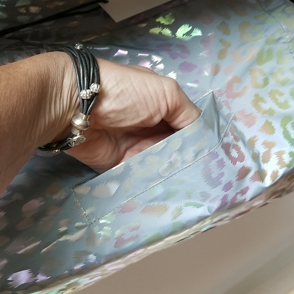 ANGEL KISS Iridescent Ocelot Print Rain Jacket Small NWT - Picture 4 of 8